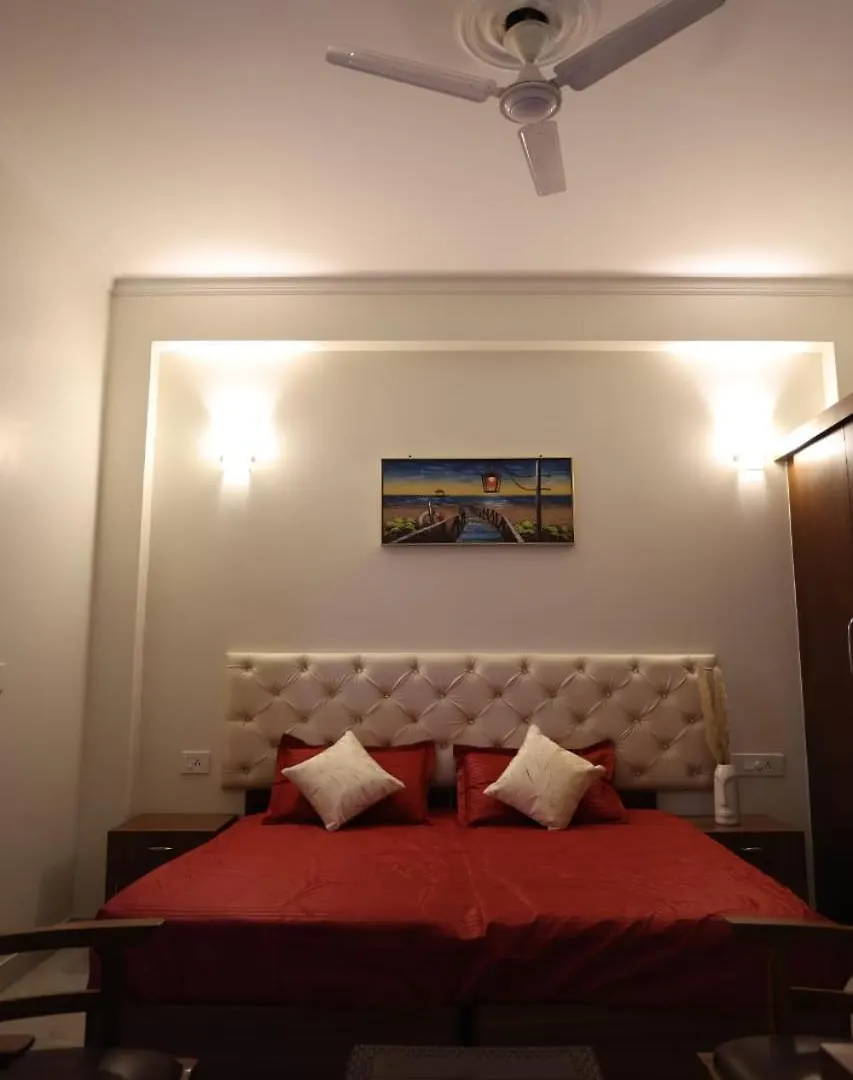 *****  גורגאון Hotel Comfy Cottage הודו