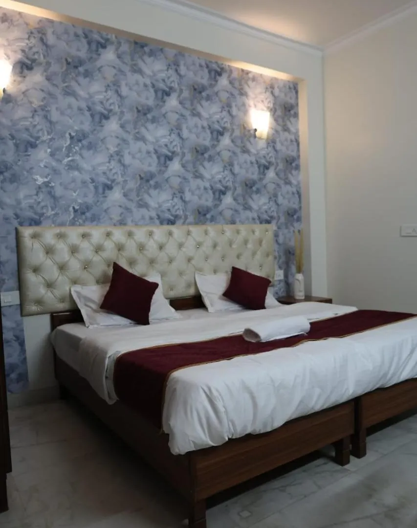 גורגאון Hotel Comfy Cottage הודו